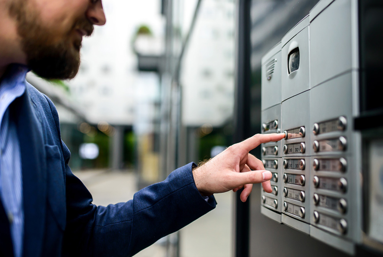 Sprech&shy;anlagen bei Bubeck Elektrotechnik in Stuttgart